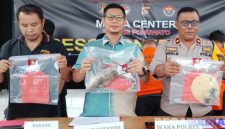 Caption: press conference, Polres Pohuwato ungkap kasus pertambangan emas ilegal dan tunjukkan barang bukti, (dok. regamedianews). 