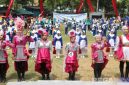 Caption: salah satu kelompok peserta festival drumband mulai menampilkan atraksinya, (dok. regamedianews). 