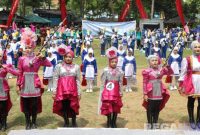 Caption: salah satu kelompok peserta festival drumband mulai menampilkan atraksinya, (dok. regamedianews). 