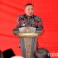 Caption: Bupati Sampang H Slamet Junaidi, sampaikan sambutan saat sosialisasi akuntabilitas pengelolaan dana desa, (sumber foto: Diskominfo Sampang). 