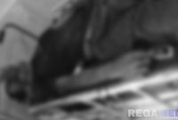 Caption: korban dugaan pembunuhan yang ditemukan di Desa Samaran, saat berada di Puskesmas Tambelangan, (dok. regamedianews). 