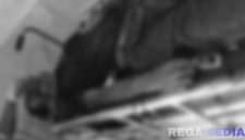 Caption: korban dugaan pembunuhan saat berada di Puskemas Tambelangan Sampang, (dok. regamedianews). 