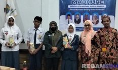 IWO Ajak Pelajar Pamekasan Cintai Bahasa Daerah