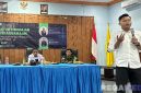 Caption: berlangsungnya program 'Praktisi Mengajar' untuk mata kuliah Kewirausahaan oleh FKIP Unira, (dok. Marshel, Rega Media). 