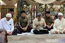 Caption: Menteri Kebudayaan RI Fadli Zon saat ziarah ke makam Syaikhona Mohammad Kholil di Bangkalan, (dok. foto istimewa). 