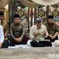 Caption: Menteri Kebudayaan RI Fadli Zon saat ziarah ke makam Syaikhona Mohammad Kholil di Bangkalan, (dok. foto istimewa). 