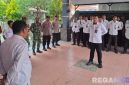 Caption: Petugas Rutan Kelas IIB Sampang saat gelar apel siaga pengamanan Nataru 2026 bersama TNI dan Polri, (dok. foto istimewa). 