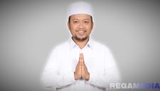 Caption: Wakil Bupati Sampang KH Ahmad Mahfud Abdul Qodir, (dok. Harry, Rega Media). 