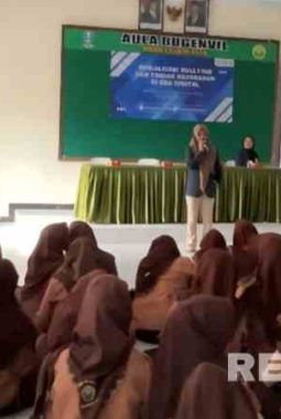 Mahasiswa UTM Gelar Sosialisasi “Stop Bullying dan Tindak Kekerasan di Era Digital” di SMA Negeri 4 Bangkalan