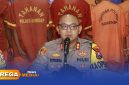 Caption: Kapolres Sumenep AKBP Rivanda, saat gelar press conference ungkap kasus kriminal selama tahun 2025, (dok. foto istimewa). 