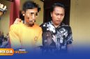 Caption: tersangka kasus curanmor inisial MN, tengah diamankan anggota Satreskrim Polres Bangkalan, (dok. Syafin Rega Media). 