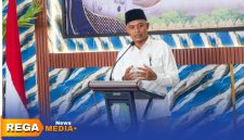 Caption: Ketua Komisi II DPRD Kabupaten Sampang, Alan Kaisan, sampaikan sambutan saat Musrenbang RKPD tahun 2027 di Kecamatan Kedungdung, (dok. foto istimewa).