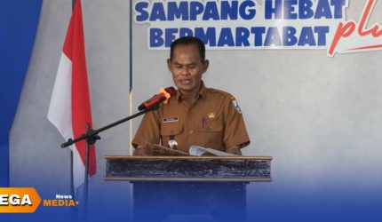 Camat Pangarengan Nur Holis.