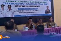 Caption: Disdikbud Pamekasan saat rapat koordinasi dan sosialisasi Tes Kemampuan Akademik (TKA) tingkat SMP, (sumber foto. laman resmi Pemkab Pamekasan).