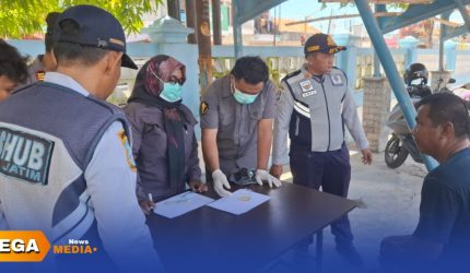 Sopir bus dites urine.