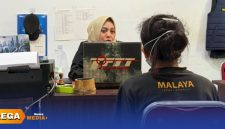 Caption: Penyidik Unit Pidum Satreskrim Polres Sampang, saat melakukan pemeriksaan terhadap pelaku curanmor inisial SM, (sumber foto. Humas Polres Sampang). 