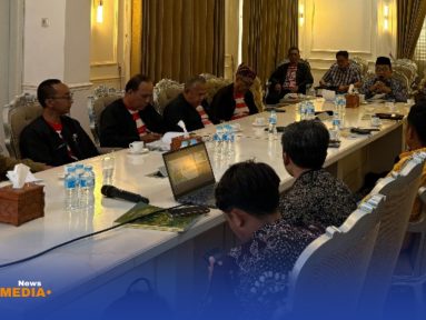 Kamura Audiensi Dengan Bupati Pamekasan.