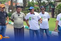 Caption: jelang berlaga di Liga 4 Jatim, Manajemen Persepam pose sebelum keberangkatan ke Kota Nganjuk, (dok. Kurdi Rega Media). 