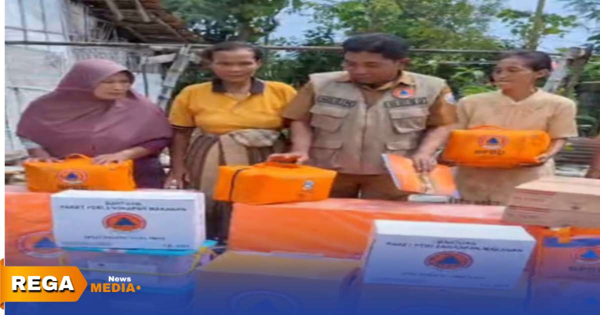 BPBD Sampang Memberikan Bantuan Kepada Lansia Miskin.