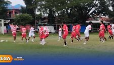 Catption: para pemain Persepam Pamekasan menjalani latihan sebelum pertandingan melawan Persinga Ngawi, di Stadion Gelora Ratu Pamelingan, (dok. Kurdi Rega Media). 